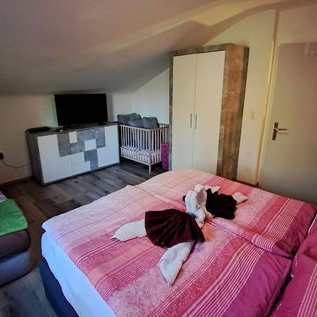 Sandras Ferienhaus Bungalow Sonnenalm Бад-Миттерндорф Экстерьер фото